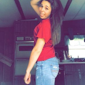 Meet your Posher, Leah